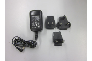 Zasilacz wtyczkowy KERN YKA-03N